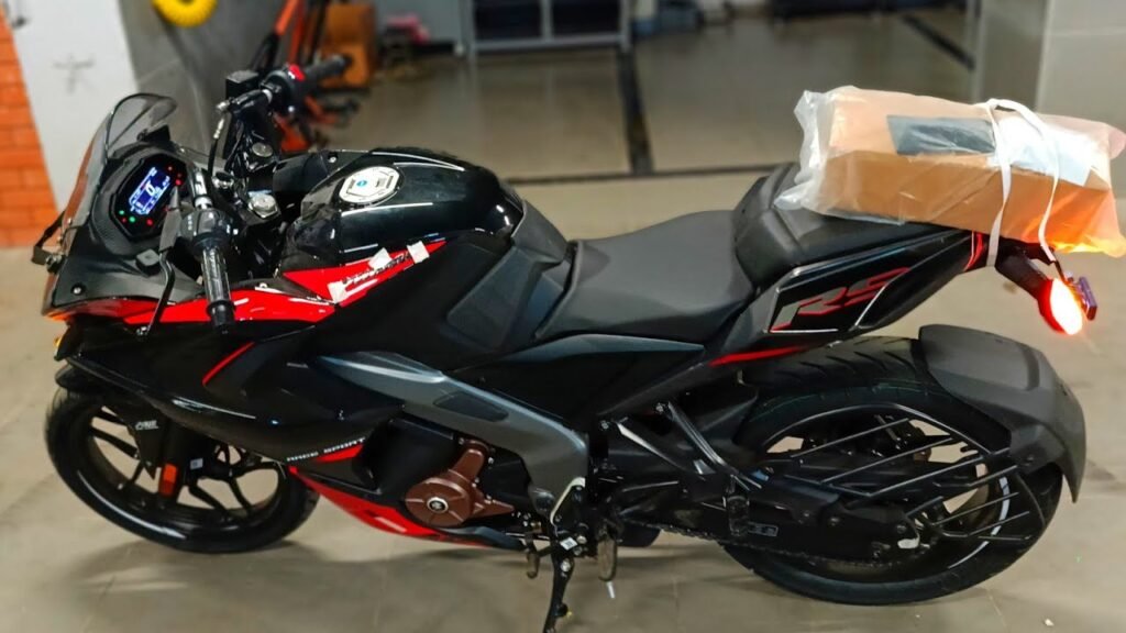 Bajaj Pulsar RS 200 